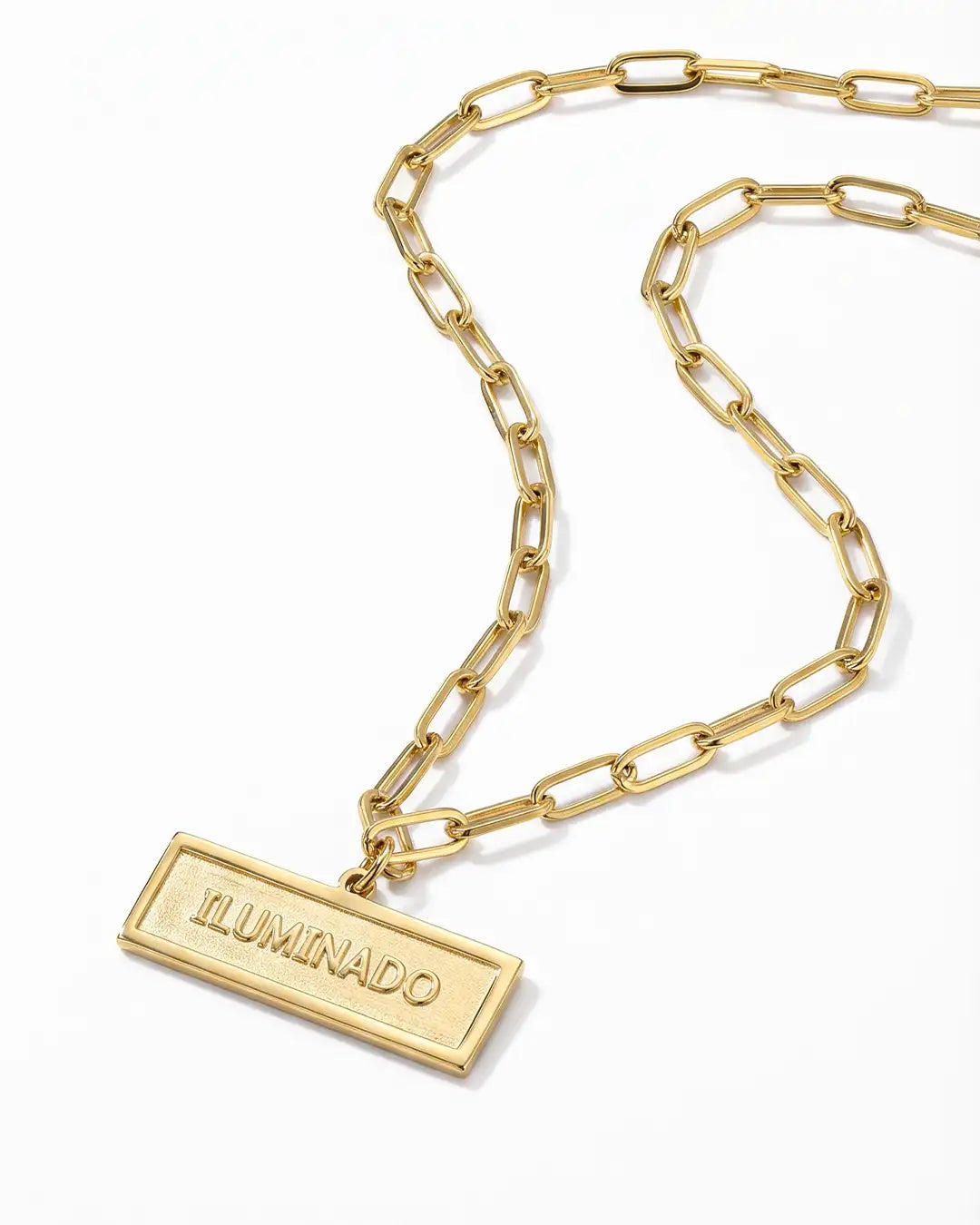 Charles Oliveira Illuminado Kolye